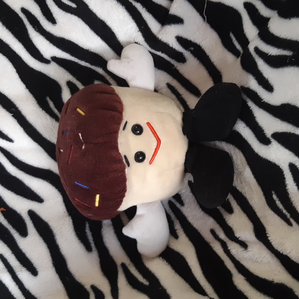 Sprinkles The Cupcake Ltm Edition Beanie toy
